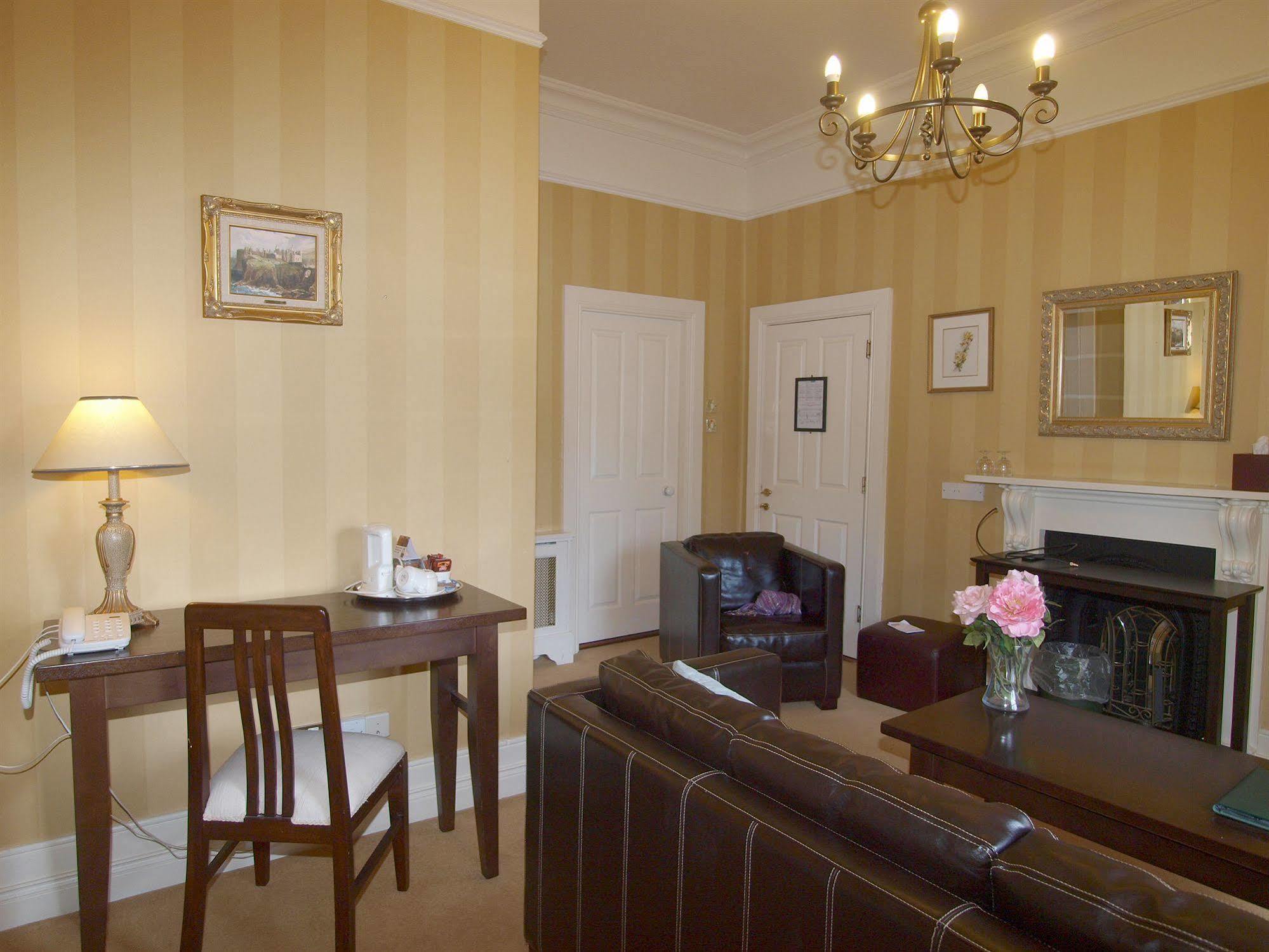 Gleeson'S Restaurant & Rooms Roscommon Exteriör bild